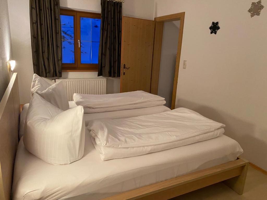 Appartments Krone Bichlbach Quarto foto