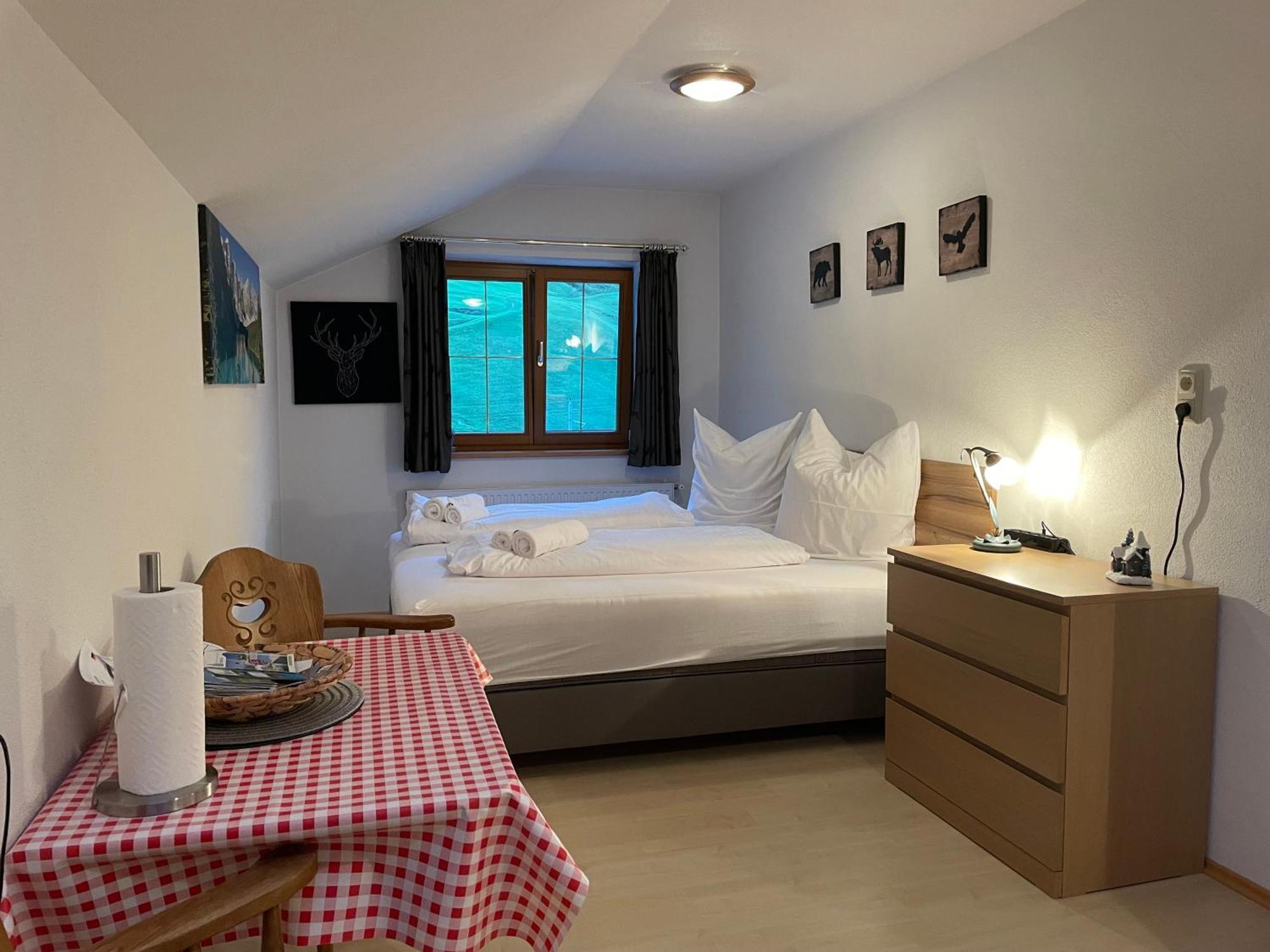 Appartments Krone Bichlbach Quarto foto